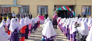 برگزاری مانور و زنگ پدافند غیرعامل در دبستان سمیه شاهرود
