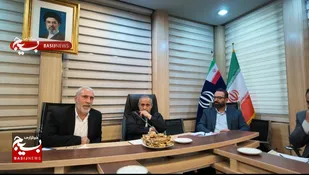نشست هم&zwnj;اندیشی دکتر داود طارمی فرمانده مرکز بسیج وزارت نفت با فرمانده حوزه و  پایگاه&zwnj;های تابعه شرکت ملی نفت ایران