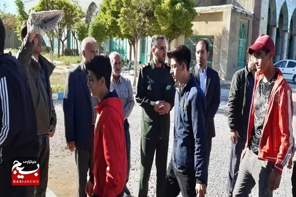 اعزام کاروان راهیان نور بسیجیان فامنین به مناطق عملیاتی غرب کشور