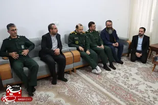 دیدار فرمانده سپاه استان سمنان با خانواده شهید امنیت حجت&zwnj;الله نصرتی در شاهرود + تصاویر