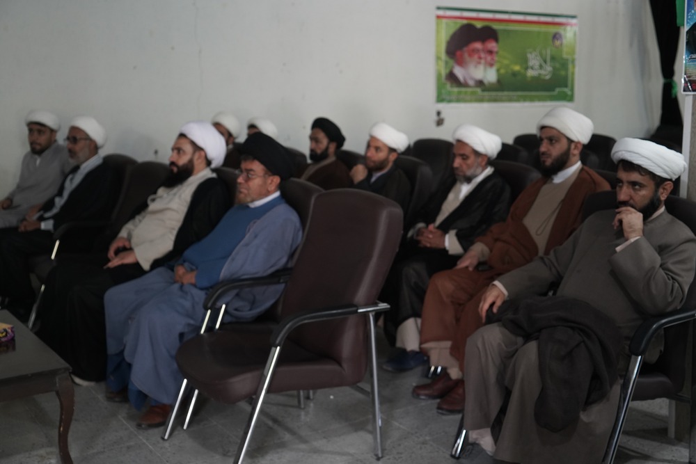 هم اندیشی روحانیون شاغل سپاه فتح و نیروی انتظامی استان/ حجت الاسلام درخشی: نیروی انتظامی رکن اصلی حفظ امنیت در جامعه است هم اندیشی روحانیون شاغل سپاه فتح و نیروی انتظامی استان/ حجت الاسلام درخشی: نیروی انتظامی رکن اصلی حفظ امنیت در جامعه است