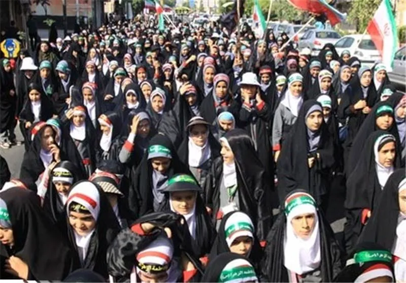 تجمع 15 هزار نفری مدافعان حریم خانواده در همدان