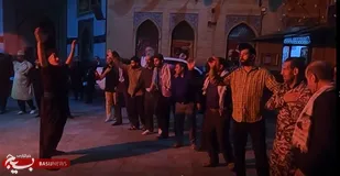 سینه زنی کهگیلویه و بویراحمدی ها در عزای آقای شهید ایران + (فیلم)