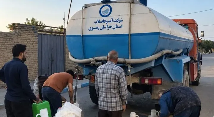 مدیر امور آب و فاضلاب بردسکن گفت: در پی بروز نقص فنی در چاه تأمین‌ کننده آب مجتمع زمان‌آباد، آب چند روستای تحت پوشش این مجتمع قطع شد.
