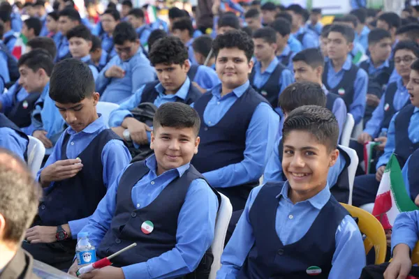 زنگ مهر و مقاومت در مدارس استان گلستان نواخته شد