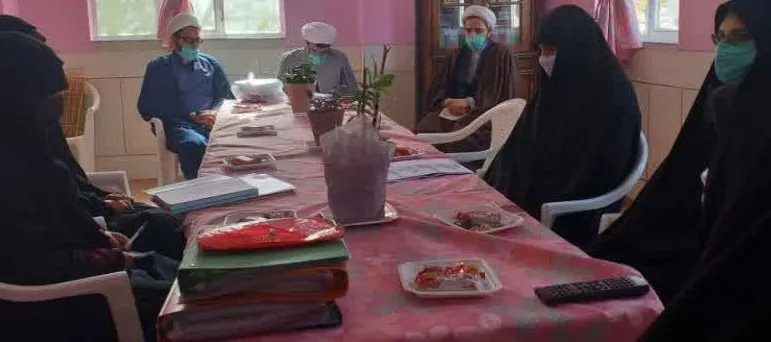 بازدید مسئول تعلیم و تربیت ناحیه خوانسار از پایگاه بسیج سمیه