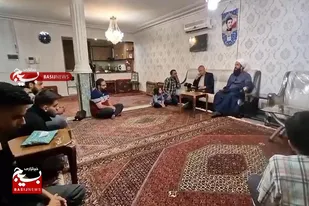 دیدار بسیجیان پایگاه شهید خاکپور همدان با خانواده شهید نظری