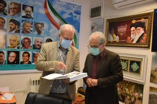 70 من مثنوی در 2 اتاق موزه مفاخر و مشاهیر معاصر شهرستان ری  گردآوری شده
