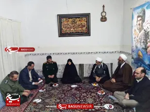 دیدار مسوول نمایندگی ولی فقیه در سپاه استان قزوین با خانواده شهید الیاس چگینی