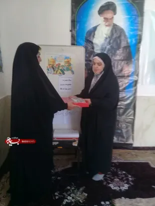 تجلیل از نخبه قرآنی در پایگاه رینب کبری شهر چلیچه