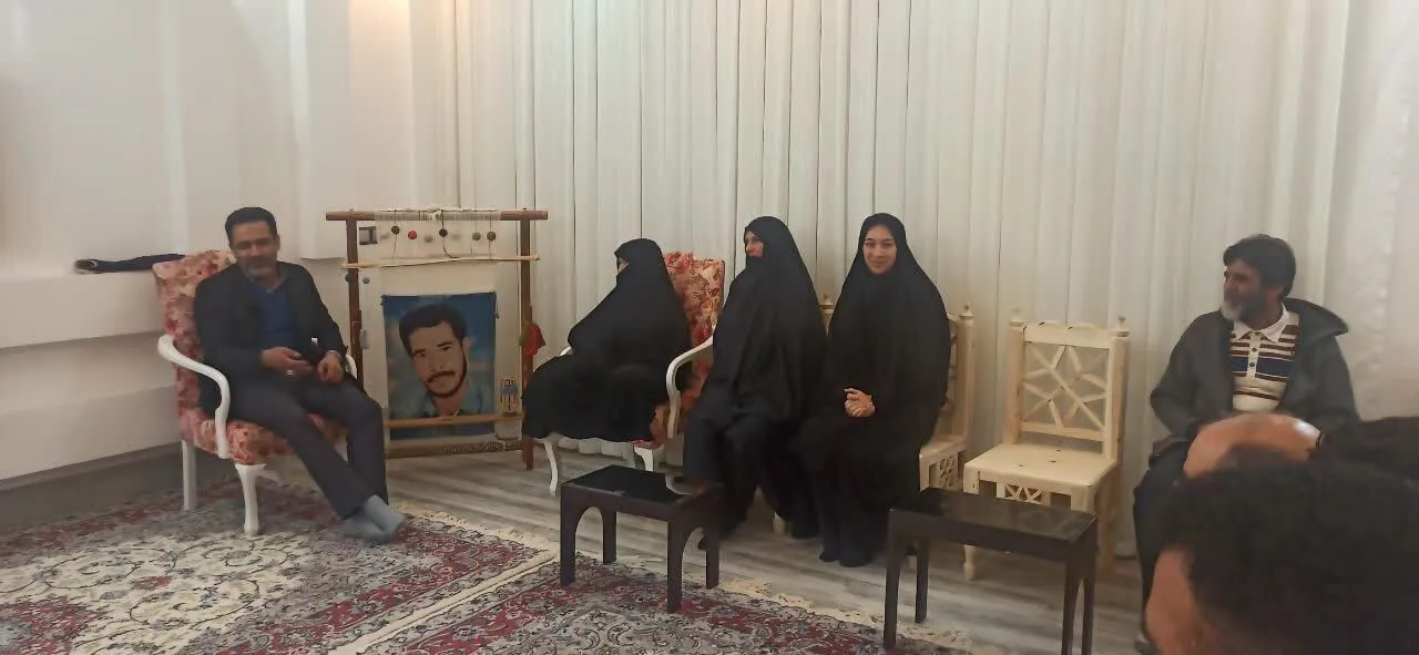 برنامه جمال جانان؛ سرکشی و بازدید در منزل و تقدیر از هنرمند و کارآفرین برتر خانم نرگس آردی انجام شد.