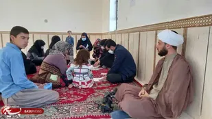 خدمات رسانی به عشایر در منطقه صعب العبور بلوطستان ملکشاهی توسط بسیج عشایری