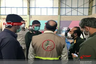 فرمانده سپاه سلمان از سالن واکسیناسیون شهید حاج قاسم میر حسینی در زابل بازدید کرد