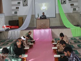 برگزاری برنامه محفل انس با قرآن کریم در ناحیه مقاومت تیران و کرون برگزار شد