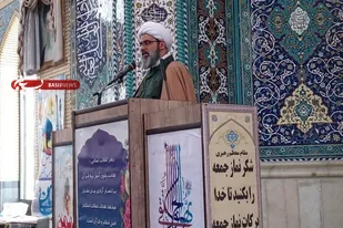 امام جمعه   ملارد نماز جمعه را با لباس پاسداری اقامه کرد