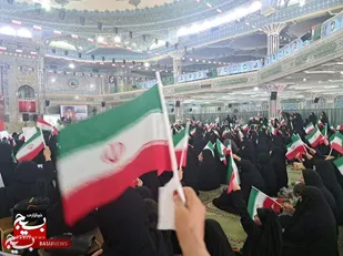 اجتماع بزرگ زینبیون در شهرکرد و پخش زنده از صدا وسیما
