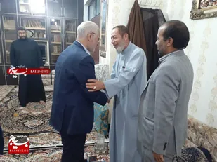 دیدار عیدانه استاندار خوزستان با خانواده شهدای مدافع حرم
