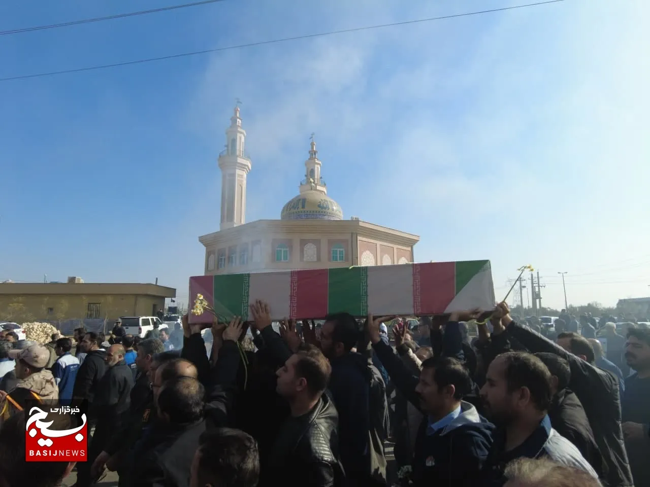 خاکسپاری یک آلاله آسمانی در شهرک صنعتی شکوهیه قم