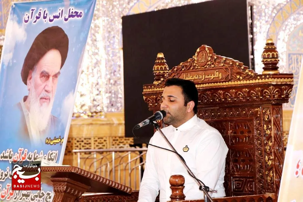 سلسله محافل انس با قرآن کارکنان سپاه امام رضا(ع) در حرم مطهر رضوی + عکس