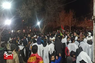 راهپیمایی مردم کفن&zwnj;پوش محله خضر همدان به خونخواهی امام شهید