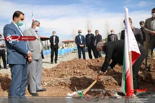 کلنگ&zwnj;زنی یادمان شهدای گمنام دانشگاه آزاد اسلامی هشتگرد