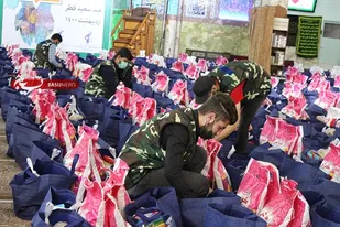تهیه و توزیع 800 بسته کمک معیشتی در بین خانواده های محروم