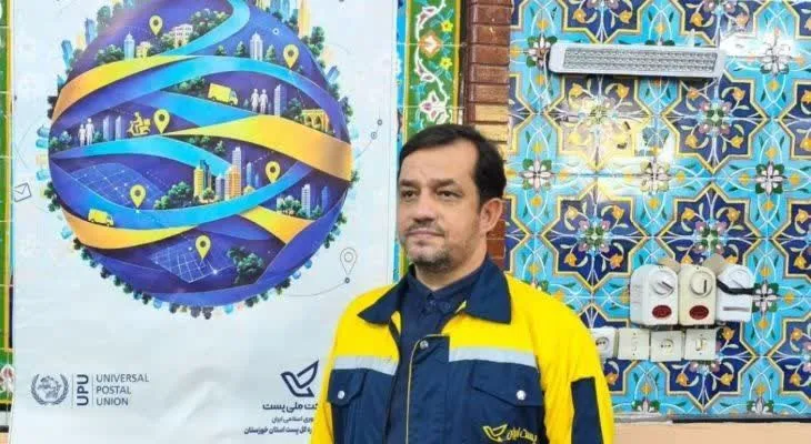 رئیس اداره پست حمیدیه با تأکید بر اهمیت خدمات پستی در زندگی روزمره مردم، از تداوم خدمت‌رسانی به شهروندان این شهرستان خبر داد و گفت: امانت‌داری و تحویل سالم مرسولات، از مهم‌ترین وظایف مجموعه پست در قبال مردم است.