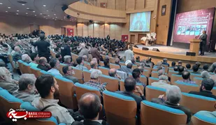 رونمایی از آثار کارنامه خراسان در دفاع مقدس در مشهد