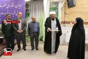 تجلیل از خانواده شهید عنایتی، شهید جامعه کارگری در همدان