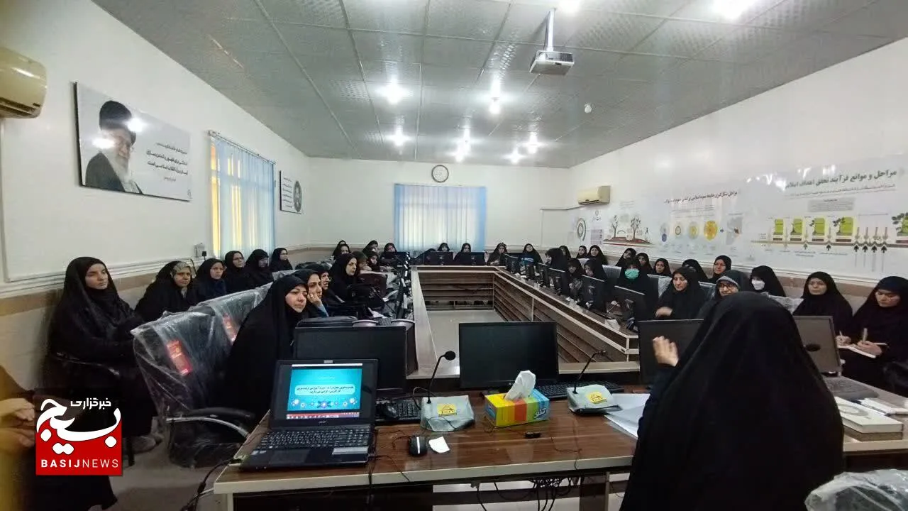 برگزاری دوره تربیت مربی رابطین مراکز کارآفرینی