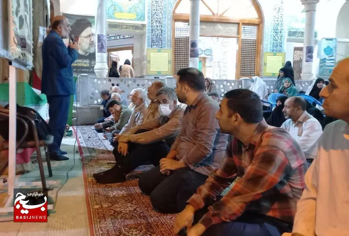 رونمایی از کتاب و روایتگری دفاع مقدس در امامزادگان شهرکرد