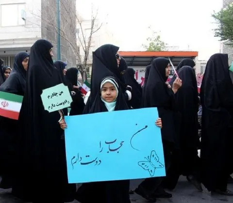 نمایشگاه مدافعان حریم خانواده در شازند