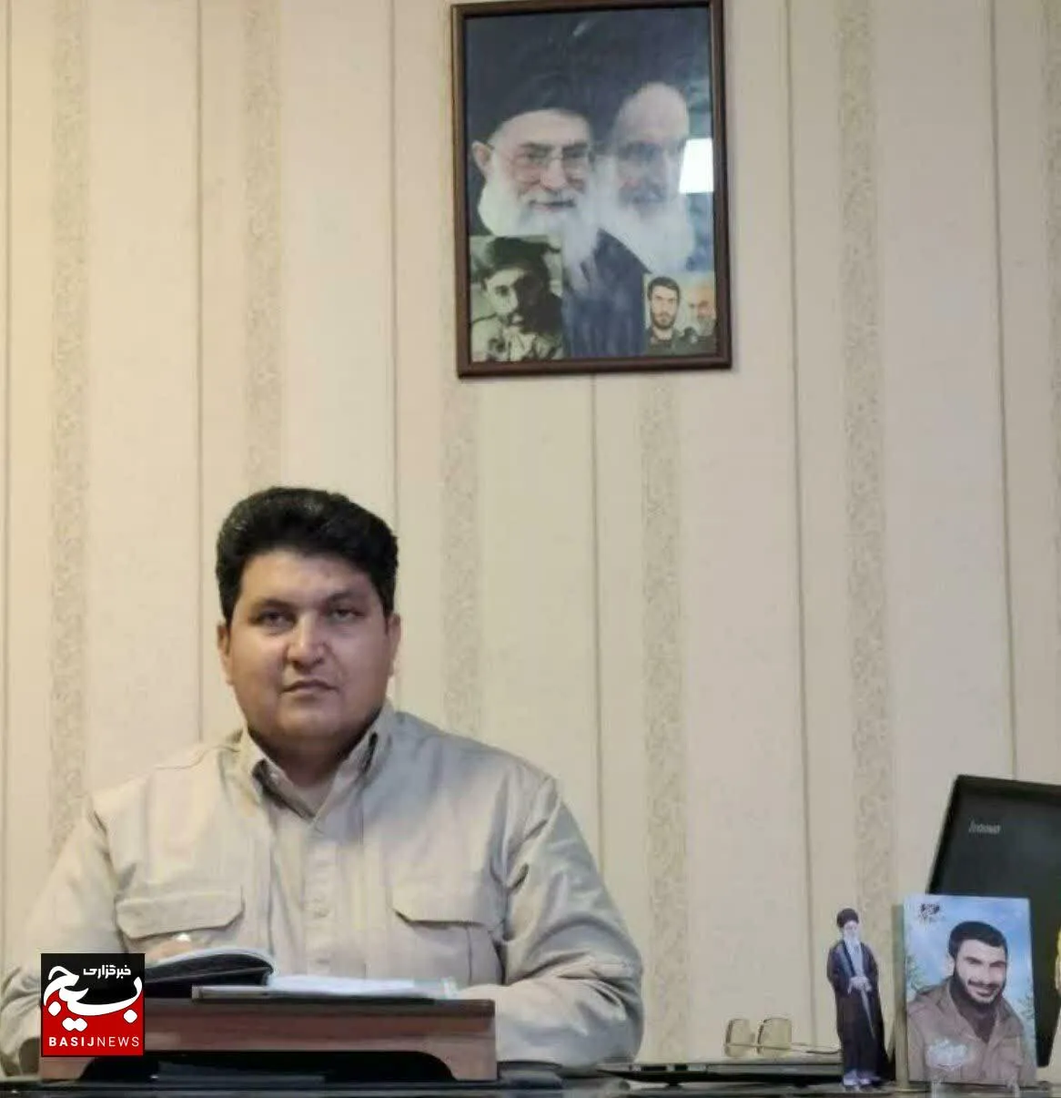 امام خمینی(ره) آزادی و استقلال را به ارمغان آورد