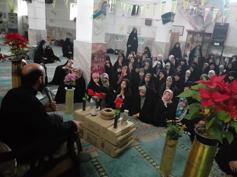 برگزاری یادواره شهدا در اعتکاف دانش آموزی مسجد آیت الله شمس آبادی