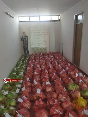 توزیع 250 بسته عیدانه یلدایی بین دانش آموزان نیازمند نیشابوری