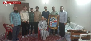 دیدار رزمندگان گردان ۱۰۷امام حسین(علیه السلام)لشکر14 امام حسین علیه السلام با خانواده شهیدجوادی