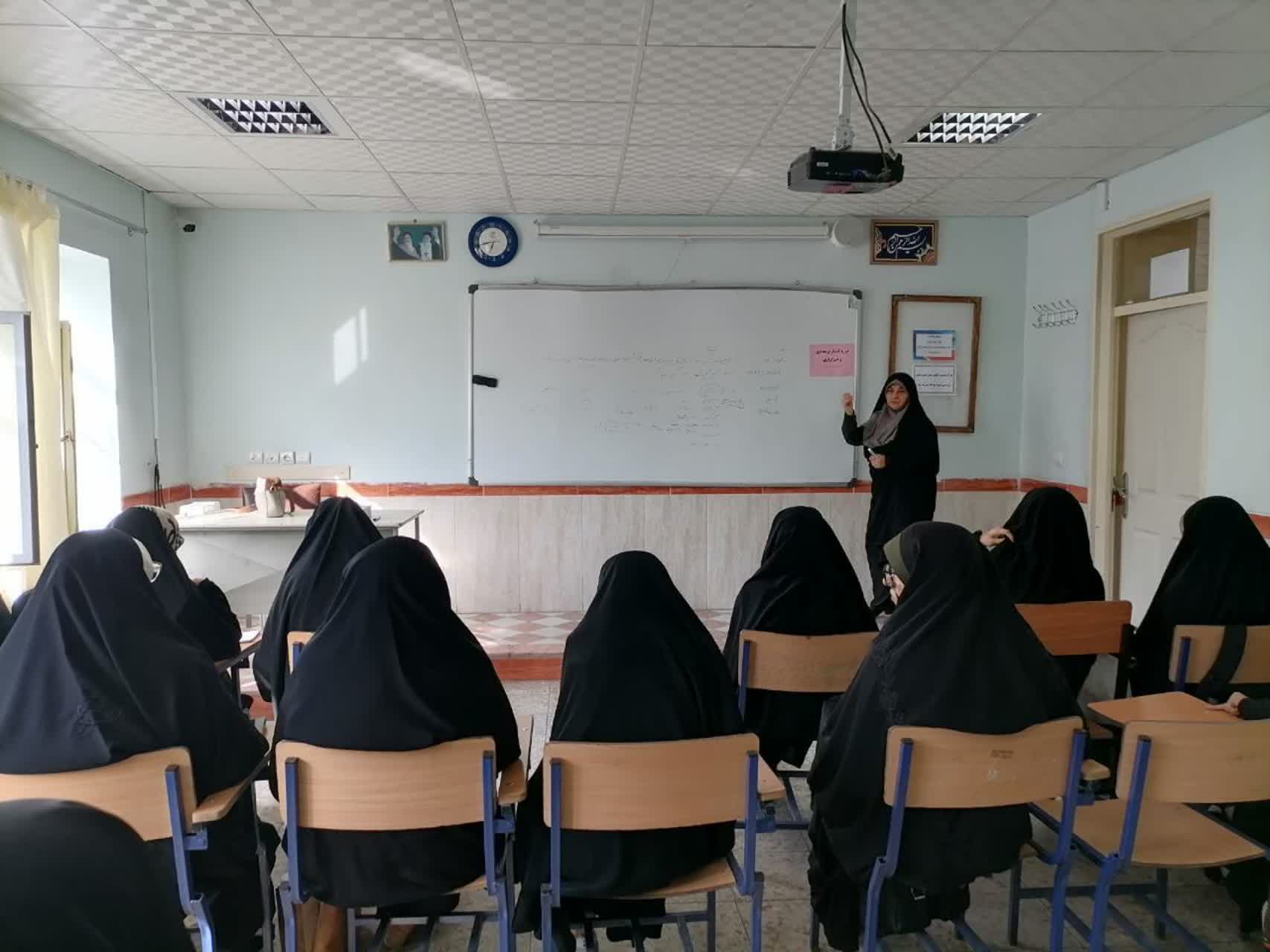 برگزاری کارگاه منطقهای کنشگران فضای مجازی بسیج جامعه رنان در آذربایجان شرقی برگزاری کارگاه منطقهای کنشگران فضای مجازی بسیج جامعه رنان در آذربایجان شرقی