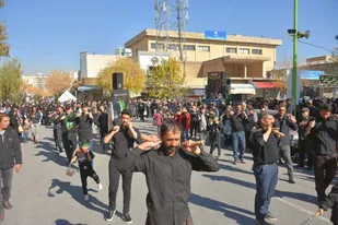 تصاویر/اجتماع بزرگ عزادارن فاطمی نجف آباد