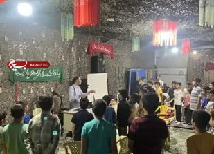 جلسه تمرین گروه سرود کشوری ساکنان آسمان جهت اجرا در مراسم شصتمین سالگرد قیام ۱۵ خرداد پیشوا