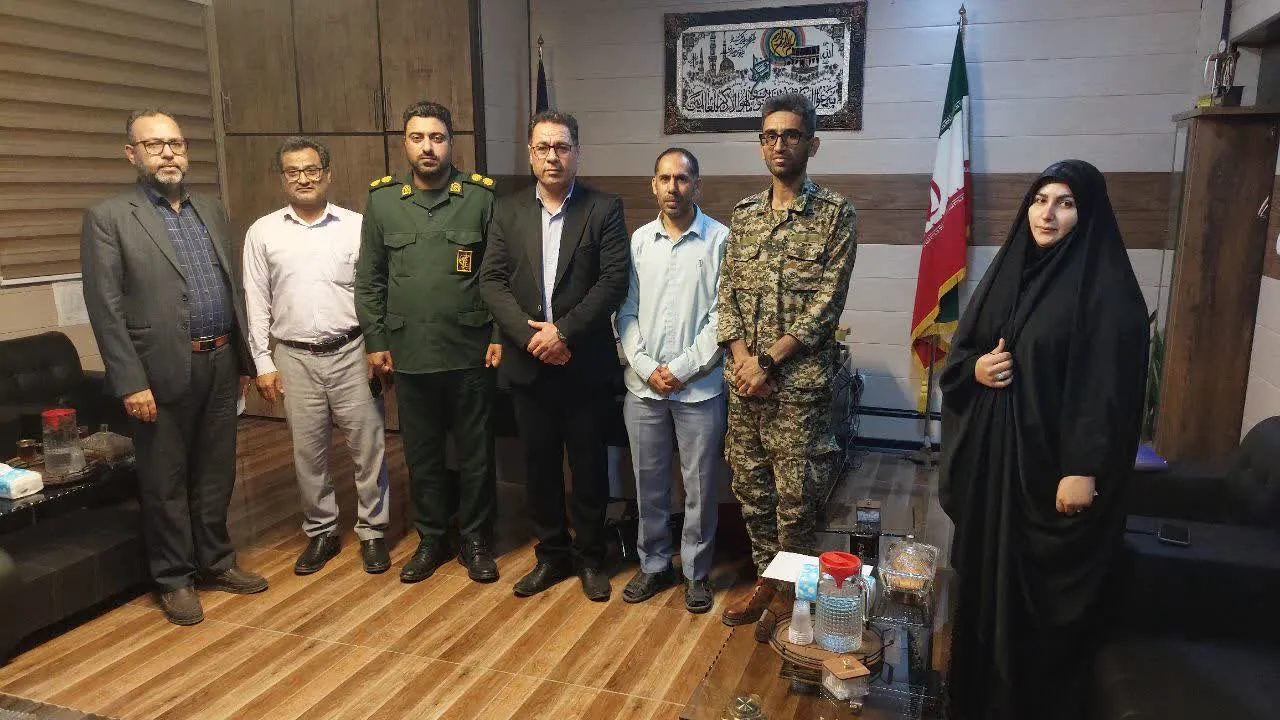 قرارگاه سند تحول بنیادین آموزش و پرورش با محوریت تقویت بسیج دانش‌آموزی، توسعه خدمات جهادی و گسترش فعالیت‌های قرآنی، پرورشی و مشاوره‌ای در مدارس برگزار شد.