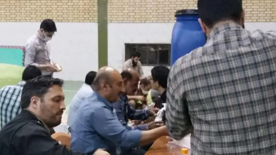 بسته بندی 4 هزار محلول ضدعفونی کننده در خوانسار