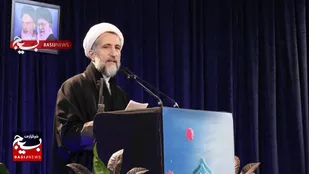 هرگونه حماقت و تعرض دشمن به مقام معظم رهبری،هزینه&zwnj; غیرقابل تصوری برای آمریکایی&zwnj;ها خواهد داشت