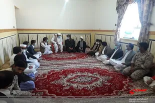 دیدار فرمانده سپاه و شورای اداری شهرستان سیب و سوران با خانواده شهید دهانی