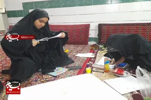 از حضور در مسابقه روزنامه دیواری تا مشارکت نوجوانان به عنوان خادم الشهدا در سرخه