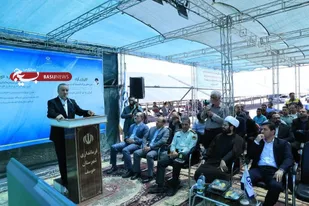 آیین افتتاح نیروگاه خورشیدی ۱۶ مگاوات و کلنگ زنی ۸۱ مگاوات نیروگاه خورشیدی به صورت همزمان در شهرستان های خوسف، سربیشه و نهبندان