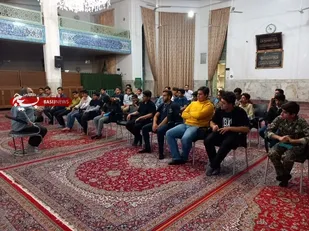 جلسه عقیدتی با حضور بسیجیان وپایوران گردان ۱۱۷ امام حسین(علیه السلام) در مسجد محقق آران وبیدگل برگزار گردید.