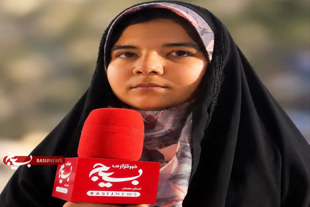 ایثار نوجوان ۱۲ ساله نهاوند با اهداء پسانداز خود به نیروهای مسلح ایثار نوجوان ۱۲ ساله نهاوند با اهداء پسانداز خود به نیروهای مسلح