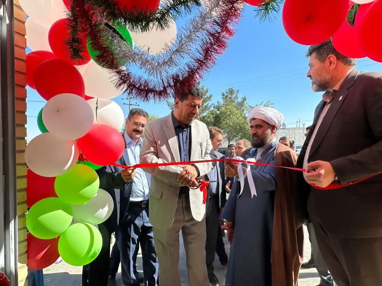 سرمایه‌گذاری ۵ میلیارد تومانی برای توسعه فضای آموزشی دبستان شهید پارسا در روستای سمندر چناران
