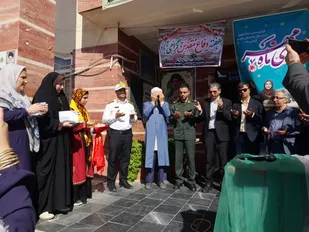 آئین نواختن زنگ مهر ، زنگ ایثار و مقاومت و زنگ بازگشایی مدارس در مراوه