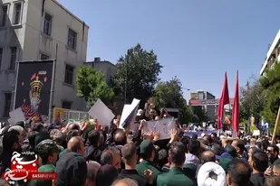 تشییع باشکوه ۲ شهید تروریستی در شیراز/ پیکر شهدا در شاهچراغ آرام گرفت+تصاویر
